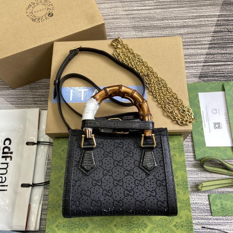 Gvc*1 tote bags